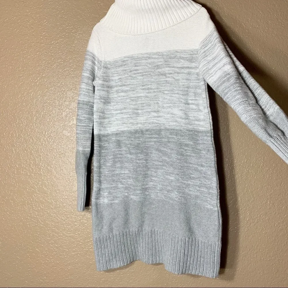 Gap girls turtle neck sweater dress‎